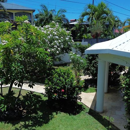 Villa BELLE VUE, CHAMBRE BAMBOUS Saint Pierre Exterior foto