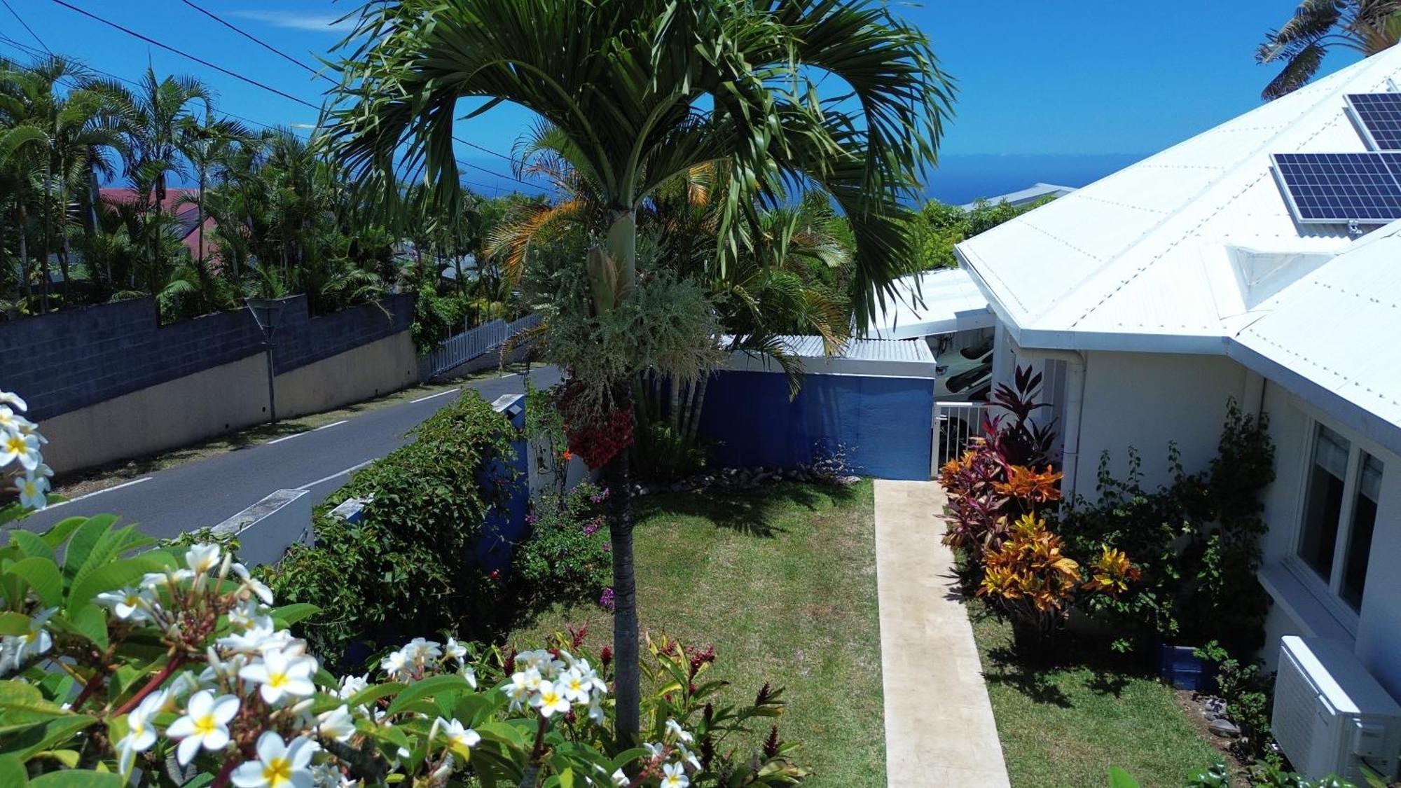 Villa BELLE VUE, CHAMBRE BAMBOUS Saint Pierre Exterior foto